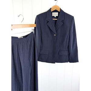 Lord and Taylor Vintage Navy Striped Suit Set Blazer and Pants Sz 10 Career